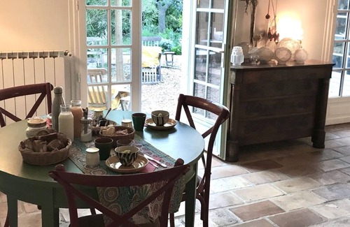 Lunel Villa | Charming house in a green setting 15 minutes from the beaches