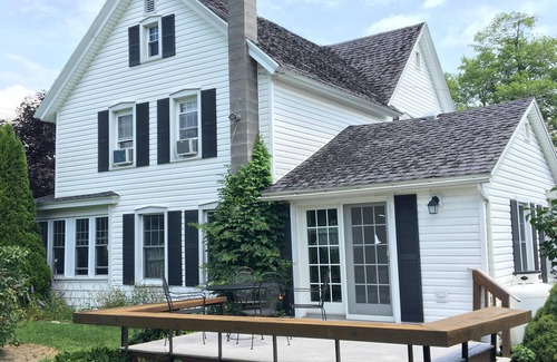 Clayton House | Charming House in Downtown Clayton - 4 Bedroom/2 Bath
