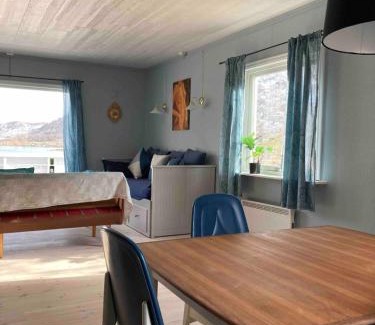 Valberg House | Charming house in fjord Lofoten