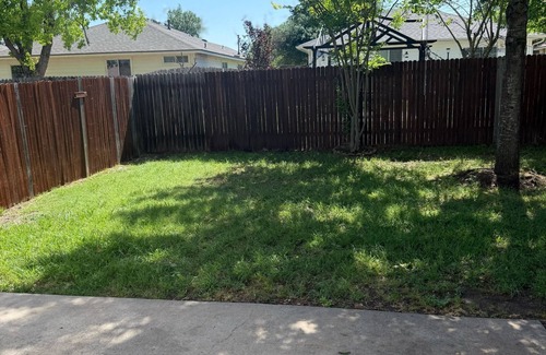 Hutto House | Charming house in Hutto with AC and WiFi, perfect for relaxation