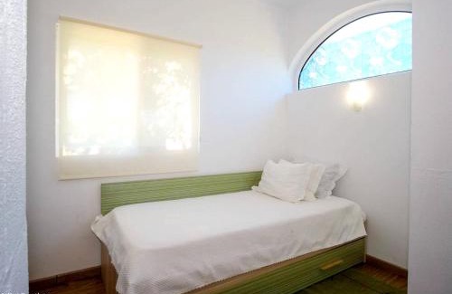 Monchique House | Charming House in Monchique with Shared Pool