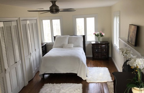South Salem House | Charming house in the middle of the woods furnished on 16 acers, Westchester, NY