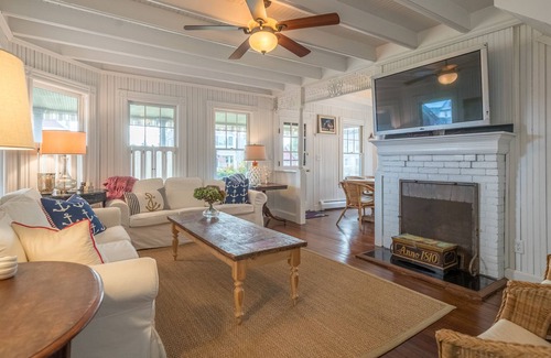 Devon House | Charming house waterviews 2 houses to clean deep sandy Private beachCall for2024