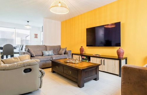 Asserac Cottage | Charming House with Garden, Close to Beaches & Guérande, Free WiFi