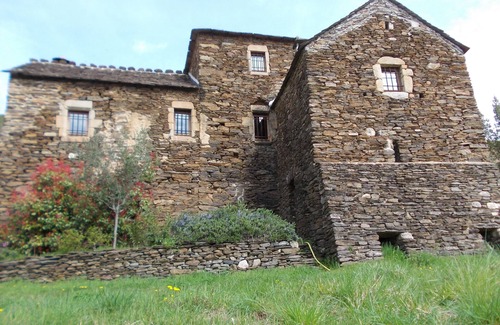 Beaumont House | Charming house with swimming pool south Ardèche 4 bedrooms