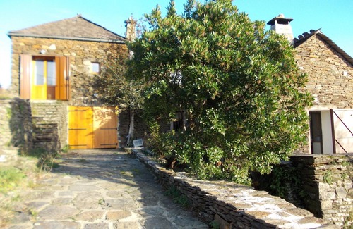 Beaumont House | Charming house with swimming pool south Ardèche 4 bedrooms