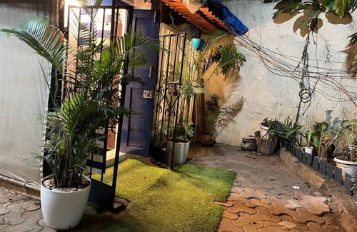 Pali Hill Cottage | Charming Independent Cottage at Carter road, Bandra, Mumbai