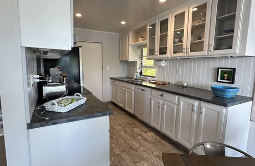 White Marlin Beach House | Charming Islamorada house with waterfront, private dock and beach