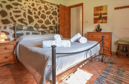 Rovittello House | Charming rustic cottage with pool.