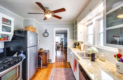 South Kansas City Cottage | Charming Kansas City Cottage 5 Mi to Downtown