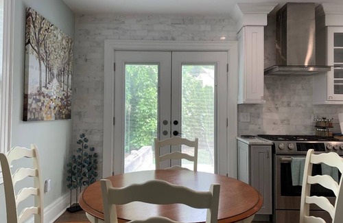 Chevy Chase House | Charming Kentucky Cottage