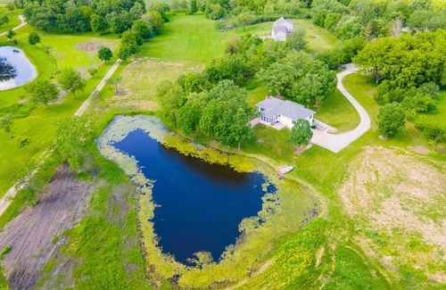 Lake Geneva House | Charming Lake Geneva, Wisconsin 3BR/2Bath Home - Shagbark Waters