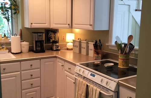 Angola House | Charming Lake James Getaway! Only 2 1/2 hours from Chicago and Indianapolis!