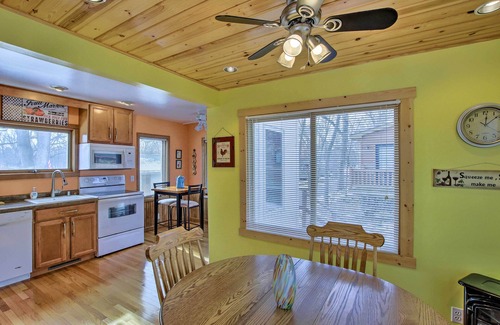 Lake Ripley Cottage | Charming Lake Ripley Cottage w/Water View!