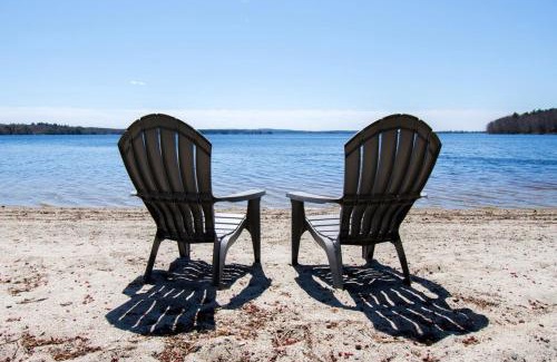 Burnham House | Charming Lakefront Cabin with Beach Access, Firepit & Kayaks in Burnham, Maine