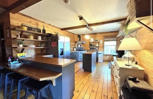 Farmerville House | Charming lakefront 2-bedroom house in Farmerville, Louisiana