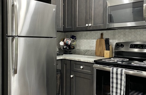 New Baltimore House | Charming Lakefront Vacation Rental