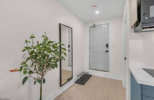 Port Hope House | Charming Lakeside Breeze By The Lake
