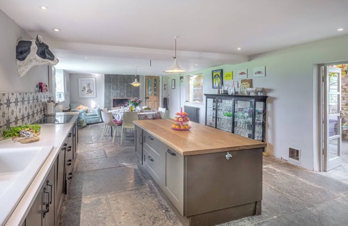 Gillingham House | Charming large group house in glorious Dorset!