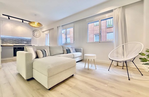 Embajadores Apartment | Charming Latina Village - Two-bedroom apartment