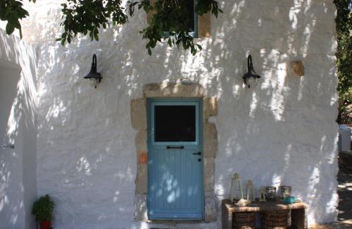 Alinda House | Charming Leros Hideaway | Serenity & Privacy