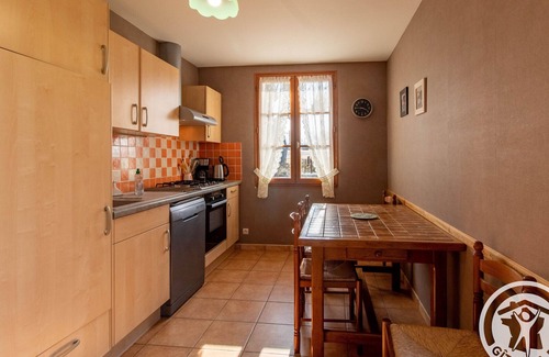 Saint-Martin-de-la-Place Cottage | Charming Loire Riverside Cottage with Spacious Garden, Near Saumur Attractions