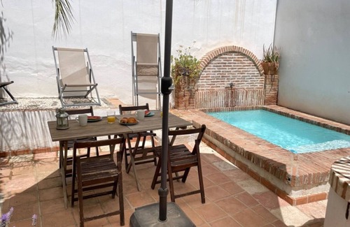Albaicin Apartment | Charming lodging in Albaicín with pool