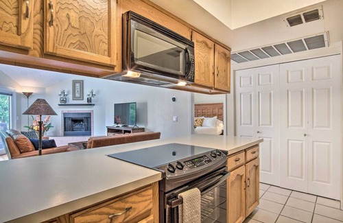 Tucson Condo | Charming Lower Foothills Condo + Pool/spa & Gym