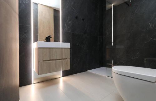 Olbia City Centre Apartment | Charming & Luxe GEM-old town- Suite Garibaldi - Fully equipped & renovated