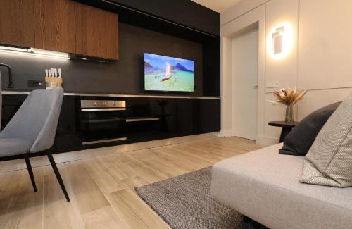 Olbia City Centre Apartment | Charming & Luxe GEM-old town- Suite Garibaldi - Fully equipped & renovated
