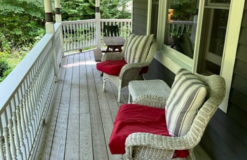 Mackinac Island Cottage | Charming Mackinac Island cottage close to Woods golf course