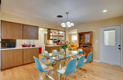 Lakeland House | Charming Mid-Century House - Just Steps to Lake!