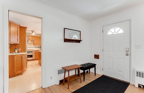 Macalester - Groveland House | Charming Mid-Century Modern Eco-Friendly Home