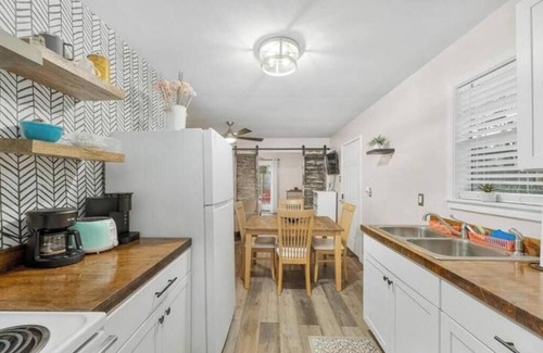 Mobile House | Charming Midtown Home w/Private Patio; Mardi Gras