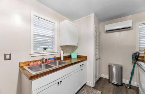 Mobile House | Charming Midtown Home w/Private Patio; Mardi Gras
