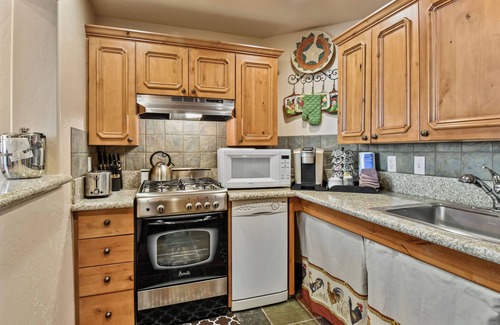 Midway Villa | Charming Midway Villa~Pool, Tubing, Skiing, & Ice Castles Villa 2057-1