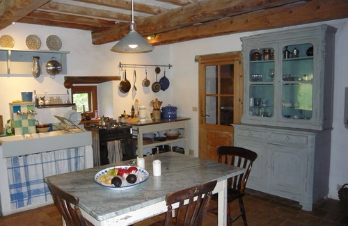 San Leo Bastia House | Charming mill nestled in the Umbrian hills near Lake Trasimeno.
