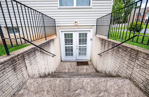 Montpelier Apartment | Charming Modern 2-bedroom apartment near DC with free parking