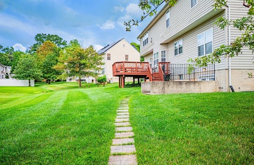 Montpelier Apartment | Charming Modern 2-bedroom apartment near DC with free parking