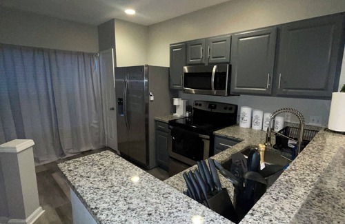 Riverview House | Charming Modern 2-bedroom Riverview Retreat Near Nature, Beaches & Tampa Fun