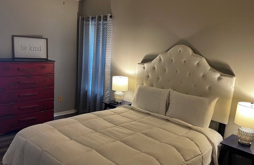 Cordova Condo | Charming Modern Condo