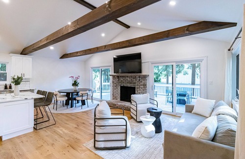Westhampton House | Charming Modern home in Westhampton