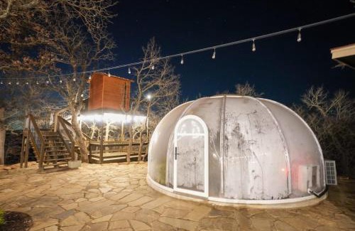 Bridgeport House | Charming Modern Lux Cabin Hot Tub FirePit Games