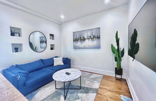 Tetreaultville House | Charming Montreal Family Haven, Near olympic stadium/15 Minutes to Downtown