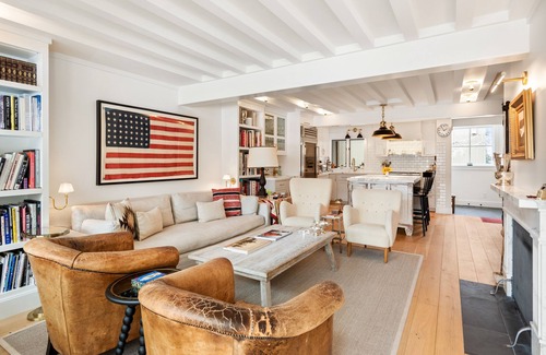 West End House | Charming Mountain, Contemporary 3 Bedroom Townhome in Aspen with Beautiful Views