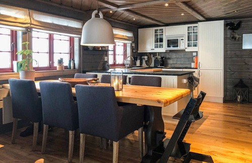 Ljosland House | Charming mountain lodge in the solitude of nature.