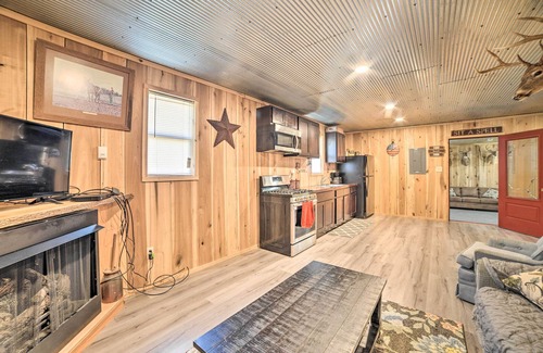 New Concord Cabin | Charming New Concord Cabin on 50-Acre Farm!