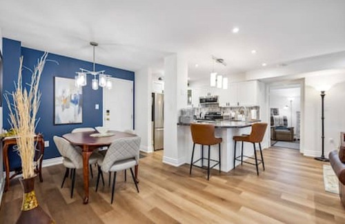Richmond Hill House | Charming Oasis In Richmond Hill