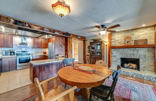 Cave-in-Rock House | Charming Ohio River Home with Water Views & Porch!