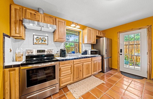 Kerrville House | Charming old world Spanish Casita